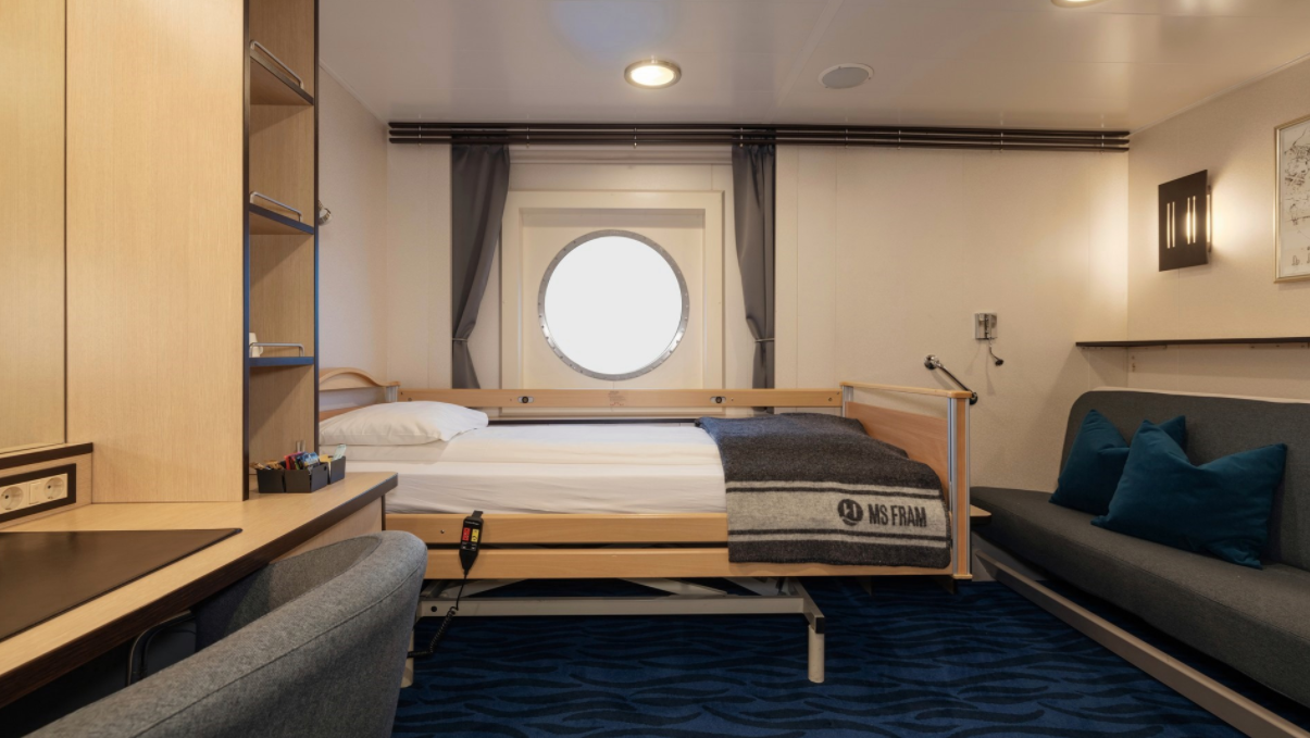 Hurtigruten - MS Fram - Polar Outside SD.png
